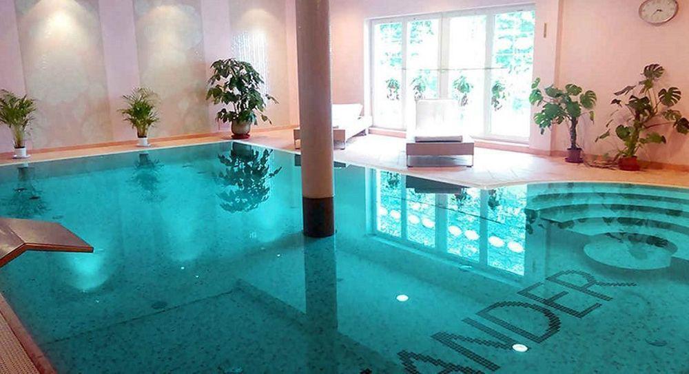 Willa Alexander Resort & Spa - Caloroczny Kryty Basen Миелно Екстериор снимка
